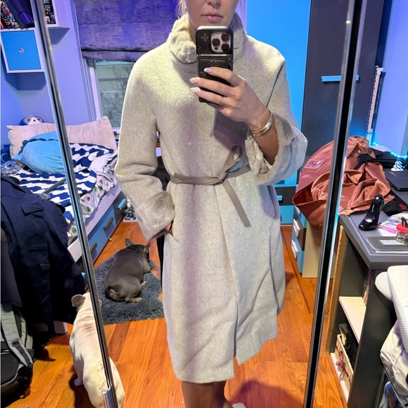 NWT nice and cozy coat with detached padding and adjustable belt - Picture 9 of 10